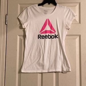 Reebok t-shirt. Size Large.